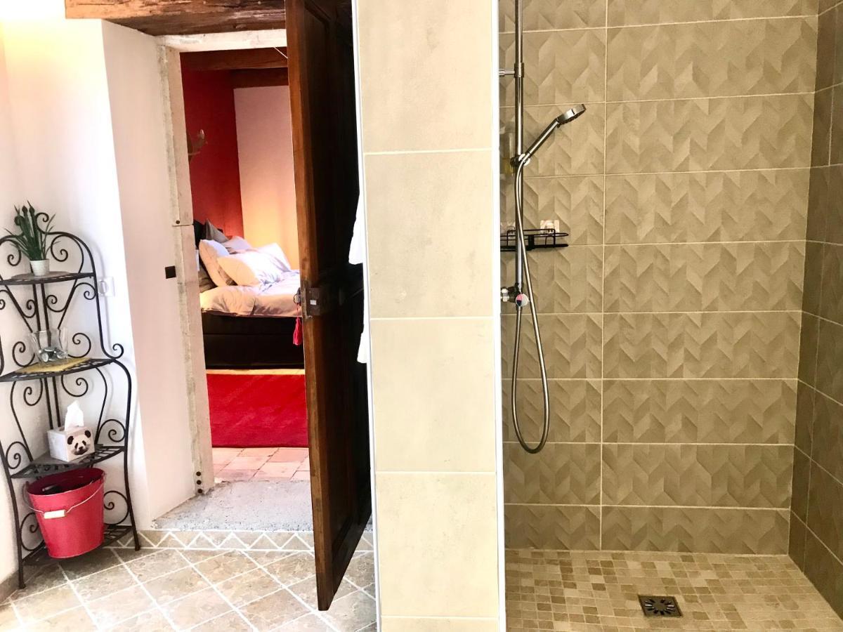 La Bergerie Des Amandiers Chambres Et Table D'Hotes Malataverne Esterno foto