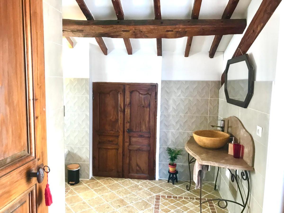 La Bergerie Des Amandiers Chambres Et Table D'Hotes Malataverne Esterno foto