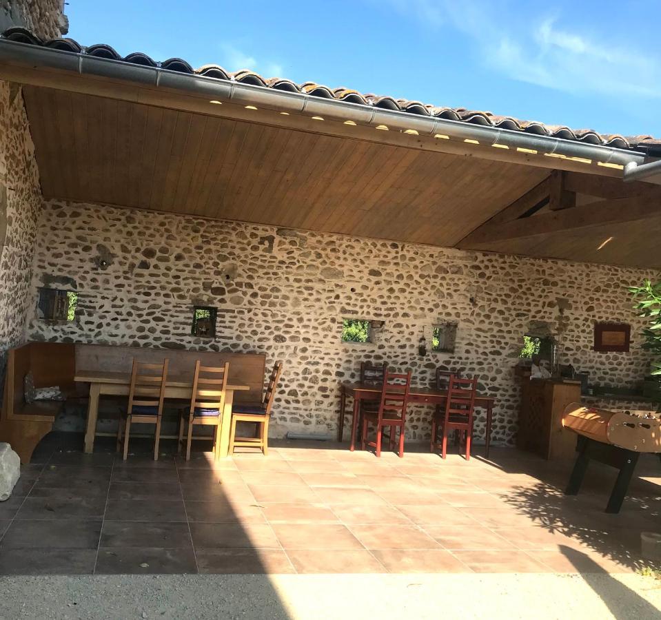 La Bergerie Des Amandiers Chambres Et Table D'Hotes Malataverne Esterno foto