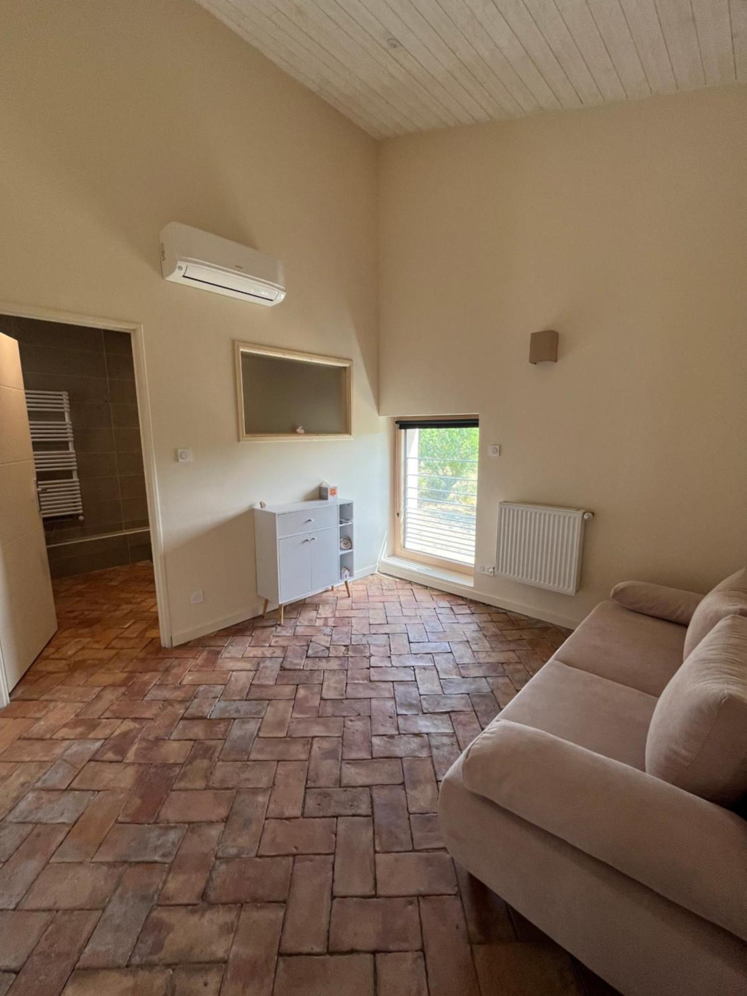 La Bergerie Des Amandiers Chambres Et Table D'Hotes Malataverne Esterno foto